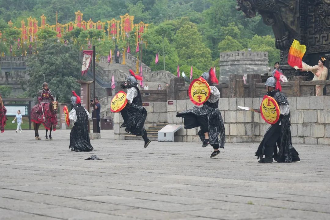 2cde44931f47bdbf90adb7993e90b8c.jpg 圖片